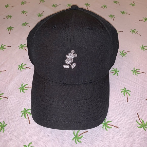 Disney Mickey Mouse Nike Baseball Cap 